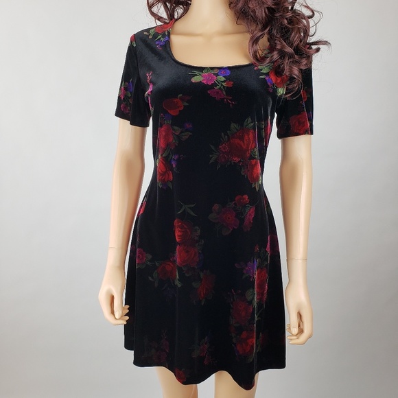 Vintage Dresses & Skirts - Vintage Black Red Velvet Mini Dress 8 Petite